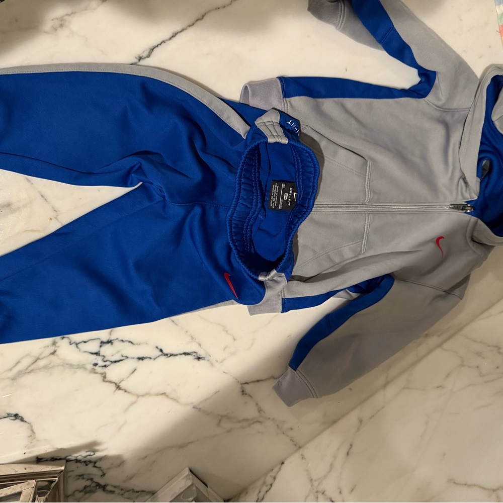 Nike Kids Matching Set in Blue and Gray